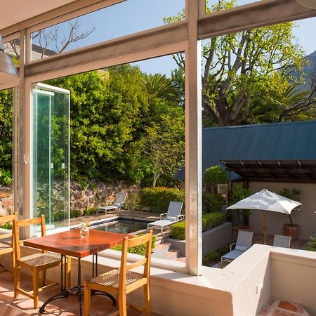 Four Rosmead Boutique Guesthouse Cape Town Exterior photo